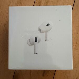 2nd generation Apple AirPods Pro with Wireless Charging Case - White